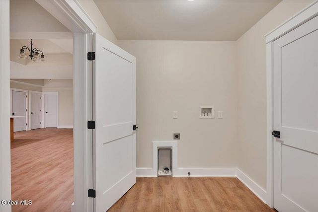 1422 Lake Avenue, Lake Luzerne, NY 12846