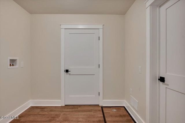 1422 Lake Avenue, Lake Luzerne, NY 12846