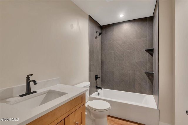 1422 Lake Avenue, Lake Luzerne, NY 12846