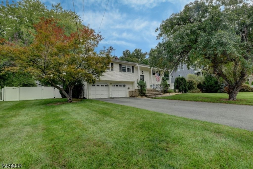 26 Curtis Dr, Lincoln Park Boro, NJ 07035 — photo 4