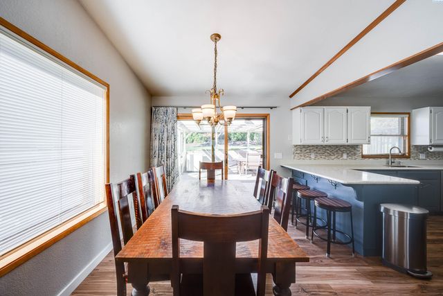 224 NW Sunrise Dr, Pullman, WA 99163