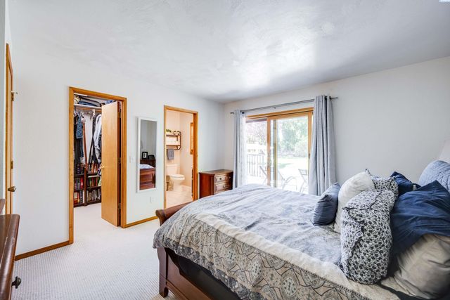 224 NW Sunrise Dr, Pullman, WA 99163