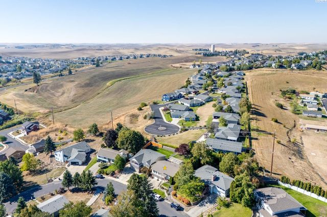 224 NW Sunrise Dr, Pullman, WA 99163