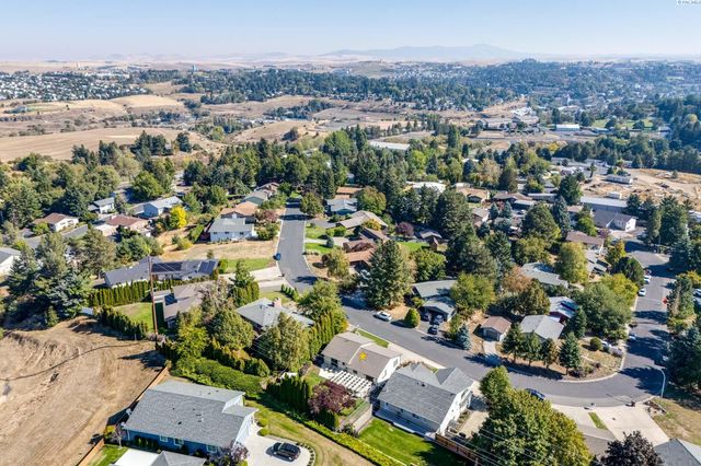 224 NW Sunrise Dr, Pullman, WA 99163