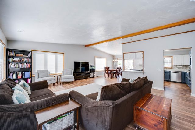 224 NW Sunrise Dr, Pullman, WA 99163