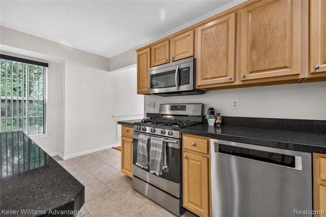 1360 Camden Street, Ferndale, MI 48220
