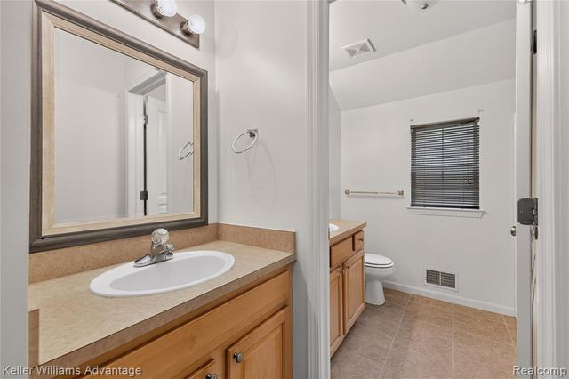 1360 Camden Street, Ferndale, MI 48220