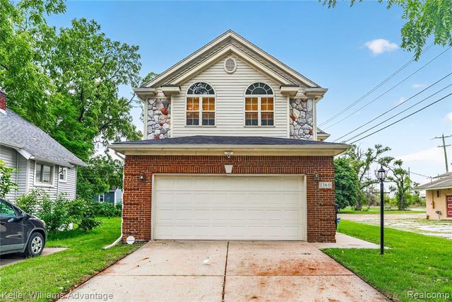 1360 Camden Street, Ferndale, MI 48220