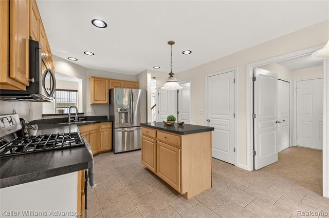1360 Camden Street, Ferndale, MI 48220