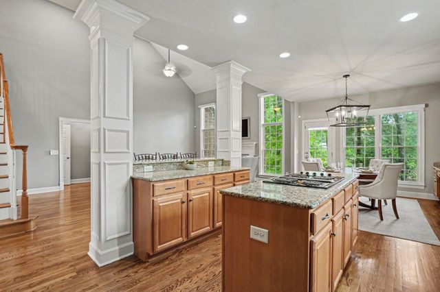 4512 Winfield Dr, Nashville, TN 37211