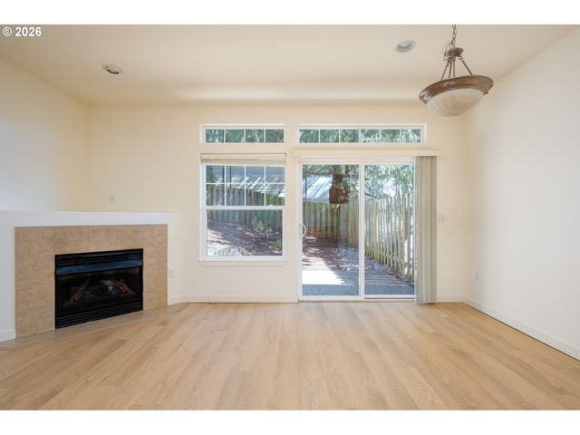 252 Nw ELEVEN MILE Ave, Gresham, OR 97030