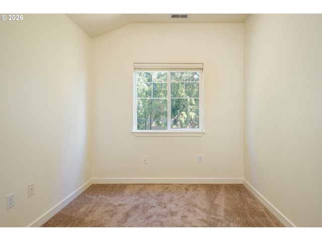 252 Nw ELEVEN MILE Ave, Gresham, OR 97030