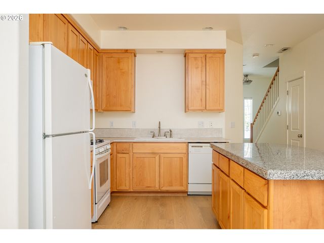 252 Nw ELEVEN MILE Ave, Gresham, OR 97030