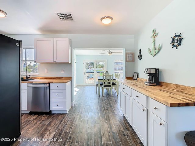 4984 Cedarbrook Lane, Hernando Beach, FL 34607