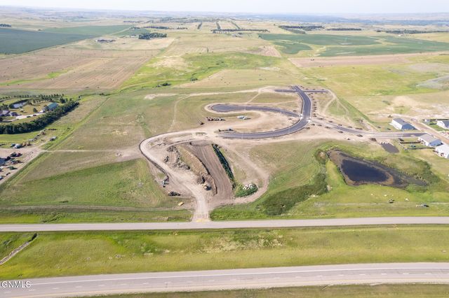 4515 Blackstone Lane NW, Mandan, ND 58554 property photo