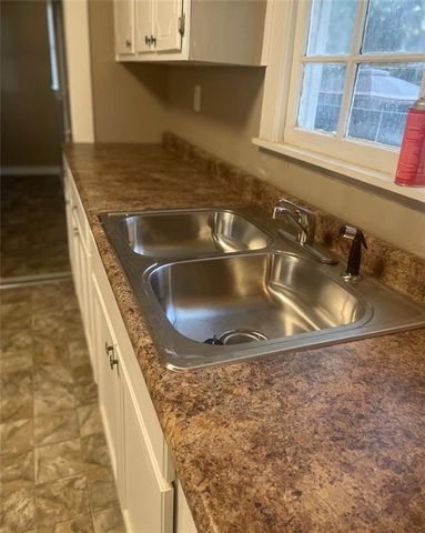 615 Mohawk Street, Mobile, AL 36606