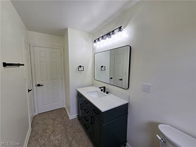 52 Meadow Ln Circle, Parkersburg, WV 26101