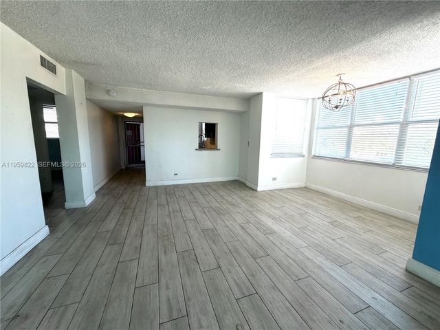 3660 NE 166th St 301 +40' Deeded Dock, North Miami Beach, FL 33160