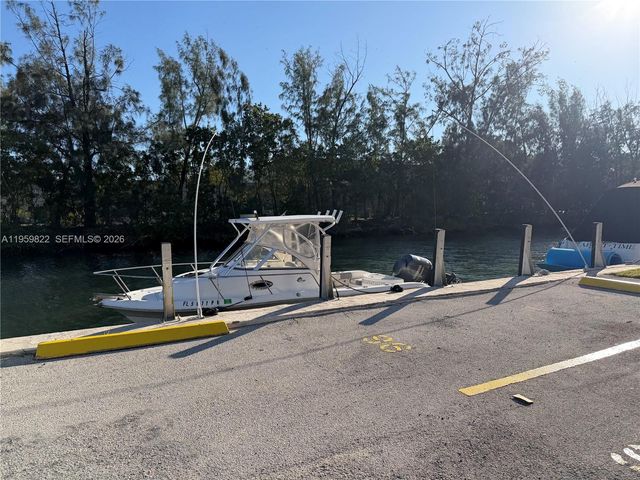 3660 NE 166th St 301 +40' Deeded Dock, North Miami Beach, FL 33160