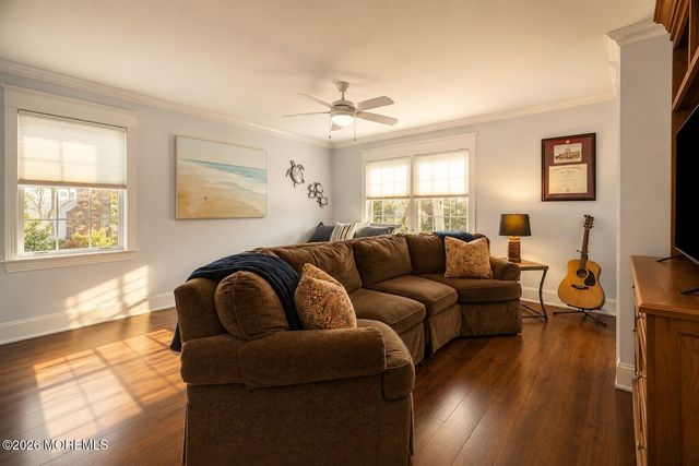 27 Fox Hill Road, Middletown, NJ 07748
