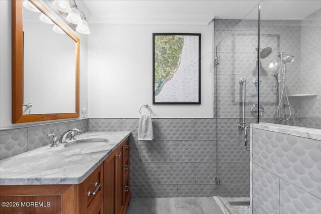 27 Fox Hill Road, Middletown, NJ 07748