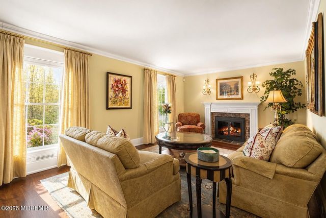 27 Fox Hill Road, Middletown, NJ 07748