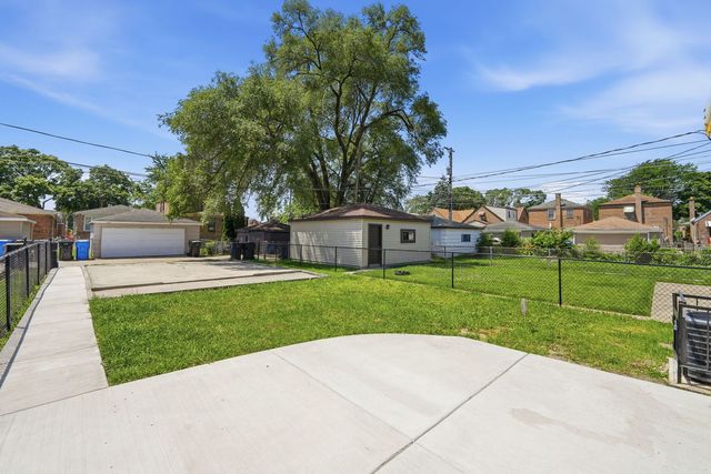 555 E 105th Street, Chicago, IL 60628