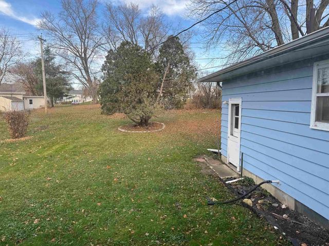 1607 Salzer, Charles City, IA 50616