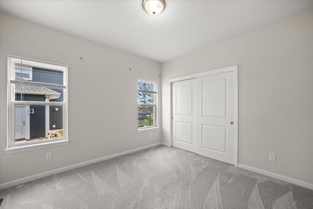 7911 W Oakwood WAY, Franklin, WI 53132