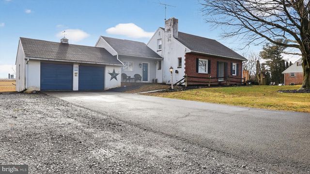 2538 SIEGRIST RD, Ronks, PA 17572