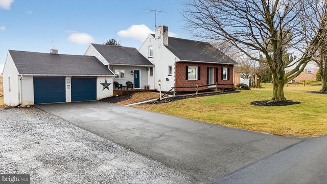 2538 SIEGRIST RD, Ronks, PA 17572