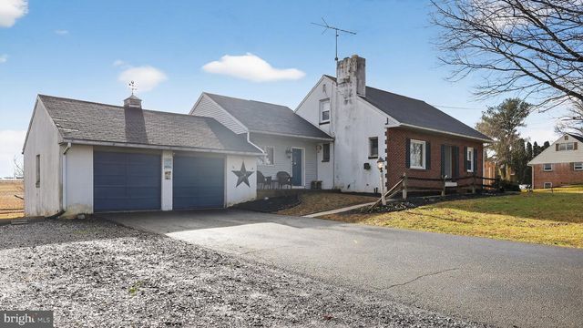 2538 SIEGRIST RD, Ronks, PA 17572