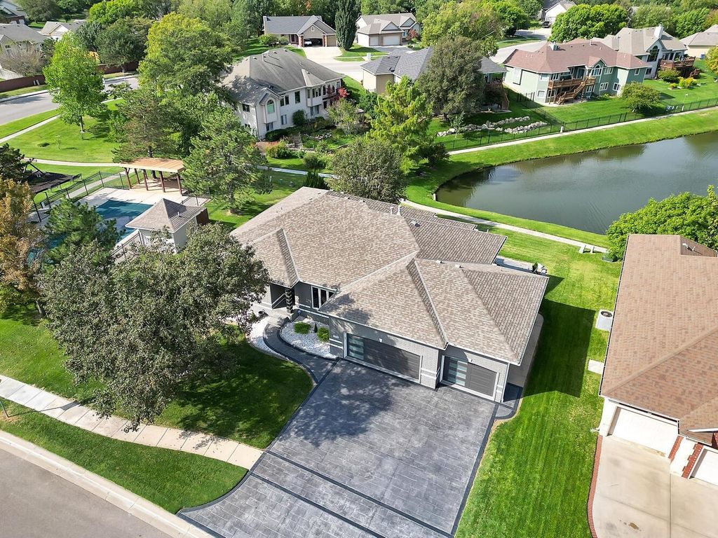 1755 E Tiara Pines St, Derby, KS 67037