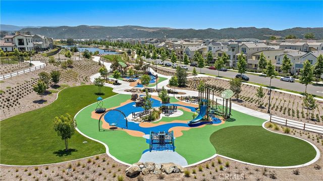 131 Graze Way, Rancho Mission Viejo, CA 92694