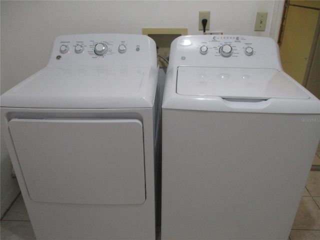 1750 ATRIUM DRIVE, Sun City Center, FL 33573