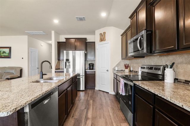 1300 Spicewood DR, Burnet, TX 78611