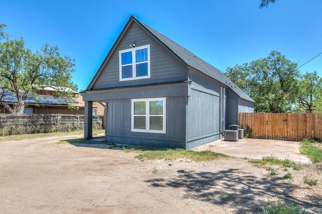 6622 Knickerbocker Road, San Angelo, TX 76904