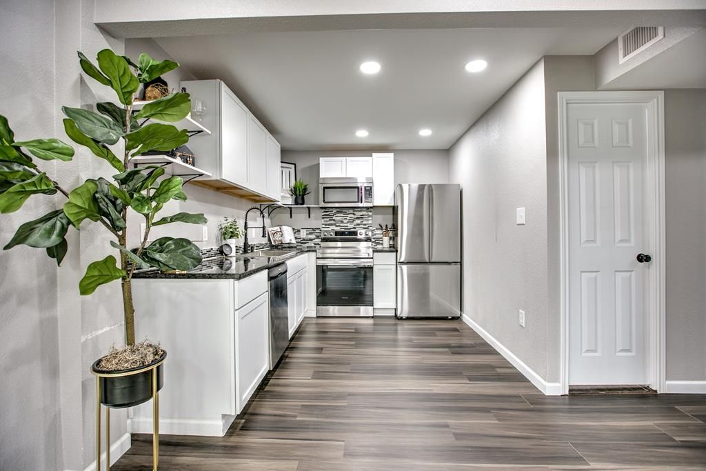 Image 12 of property listing at 6622 Knickerbocker Rd, San Angelo, TX 76904