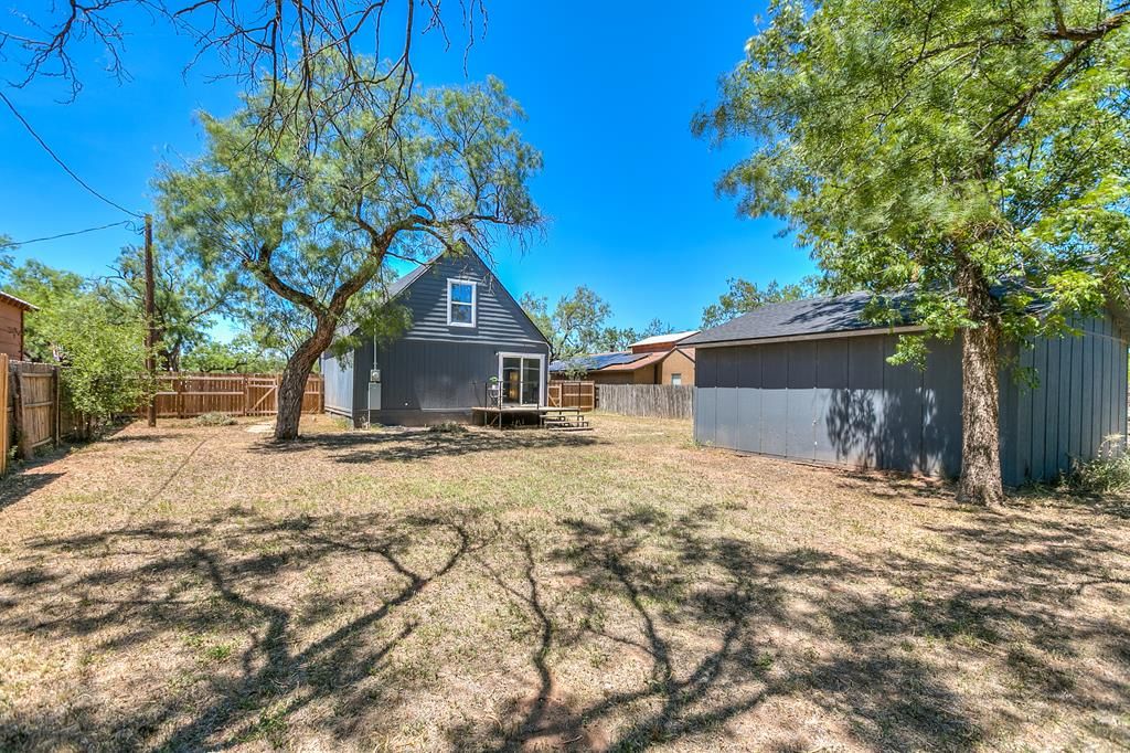 Image 2 of property listing at 6622 Knickerbocker Rd, San Angelo, TX 76904