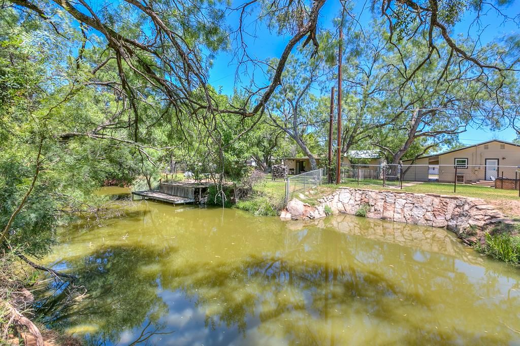 Image 3 of property listing at 6622 Knickerbocker Rd, San Angelo, TX 76904