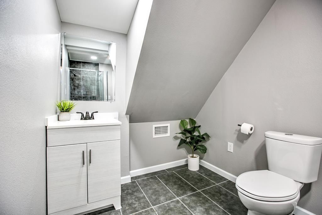 Image 35 of property listing at 6622 Knickerbocker Rd, San Angelo, TX 76904