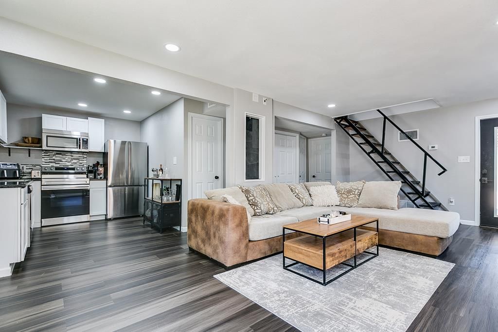 Image 6 of property listing at 6622 Knickerbocker Rd, San Angelo, TX 76904