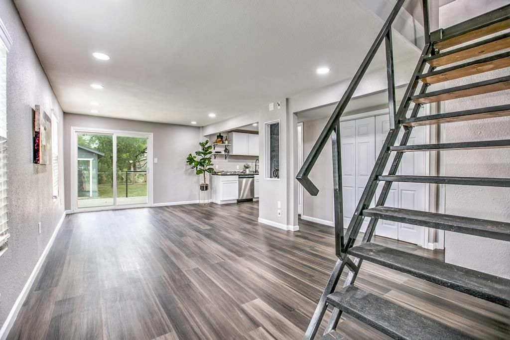 Image 8 of property listing at 6622 Knickerbocker Rd, San Angelo, TX 76904