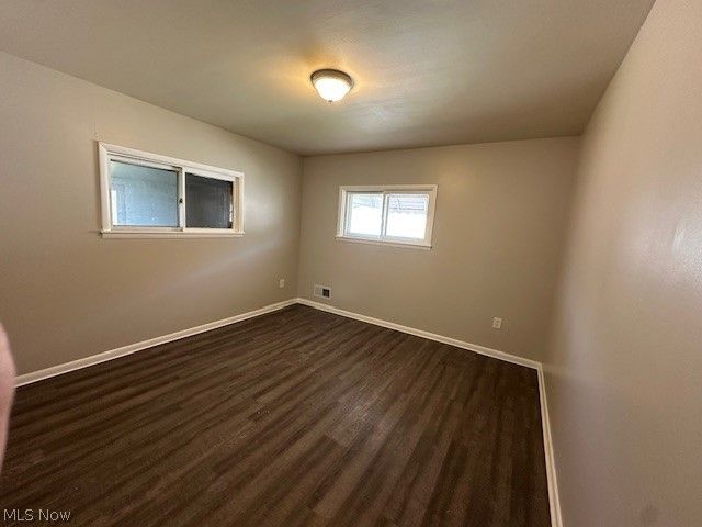 220 Carnegie Avenue, Austintown, OH 44515