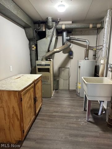 220 Carnegie Avenue, Austintown, OH 44515