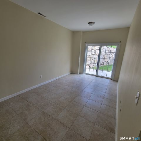 19 Oak Meadows Drive 19, Brookfield, CT 06804