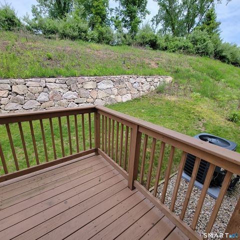 19 Oak Meadows Drive 19, Brookfield, CT 06804