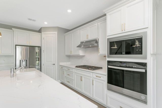 9909 LONGMEADOW AVENUE, Parrish, FL 34219
