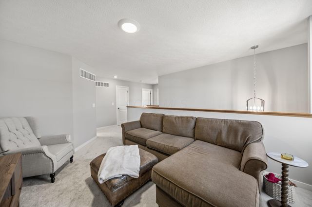 1325 Conductor Drive, Plain City, OH 43064