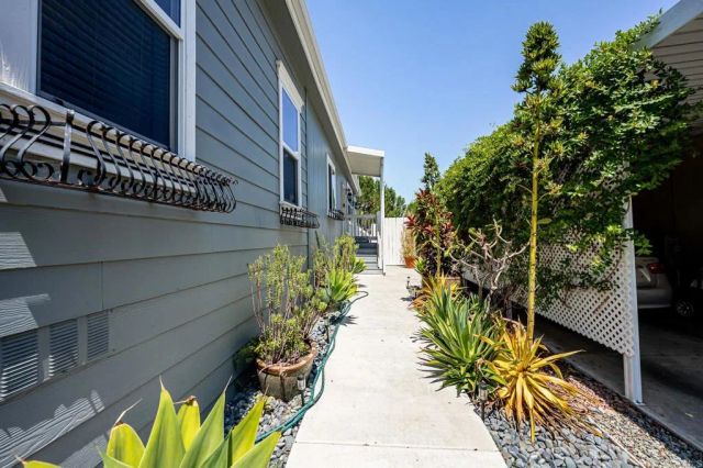 4650 Dulin Road 192, Fallbrook, CA 92028